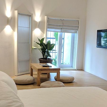 Circadian Japanese Studios In Downtown Hô Chi Minh-Ville Extérieur photo